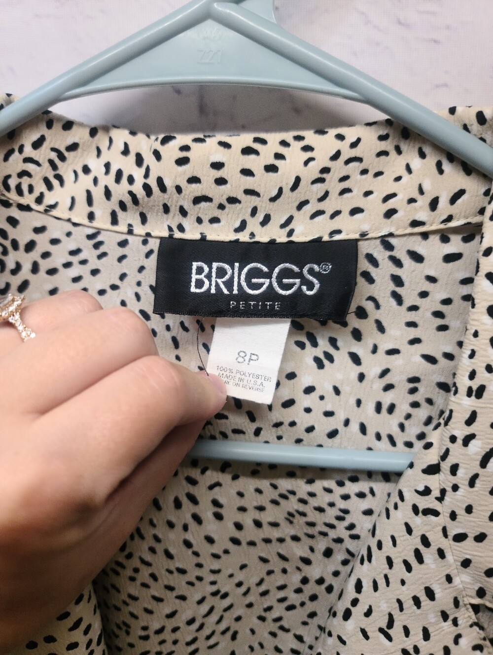 🌻🌻womens Button Up- Bundle And Save! - Picture 3 of 3